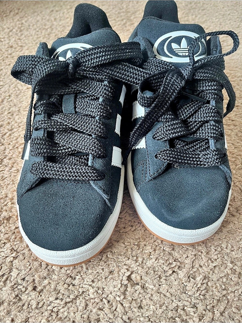 Adidas 00s Campus Shoes Kids size 3.5 never worn
